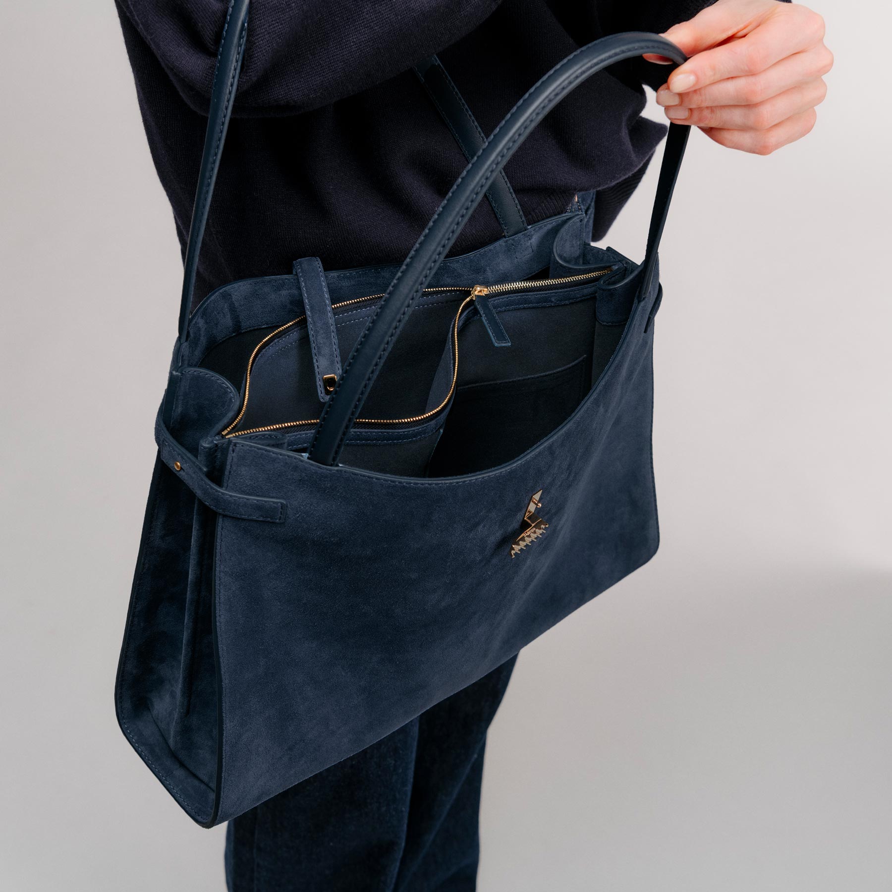 Isla Tote - Suede Moss