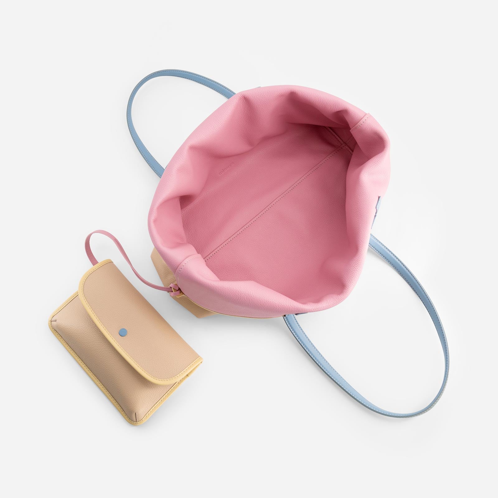 M Tote - Gummy