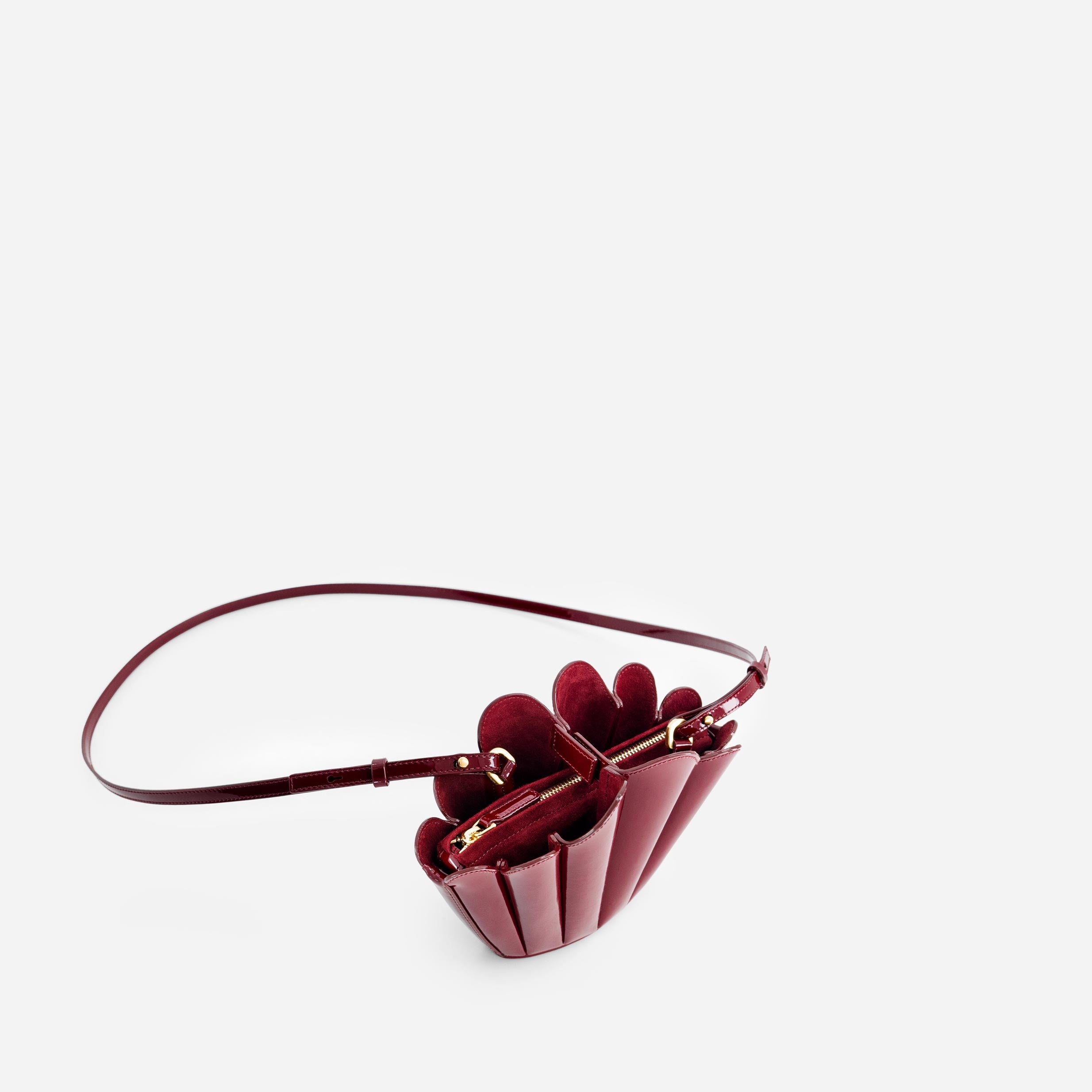 Micro Seashell - Patent Bordeaux