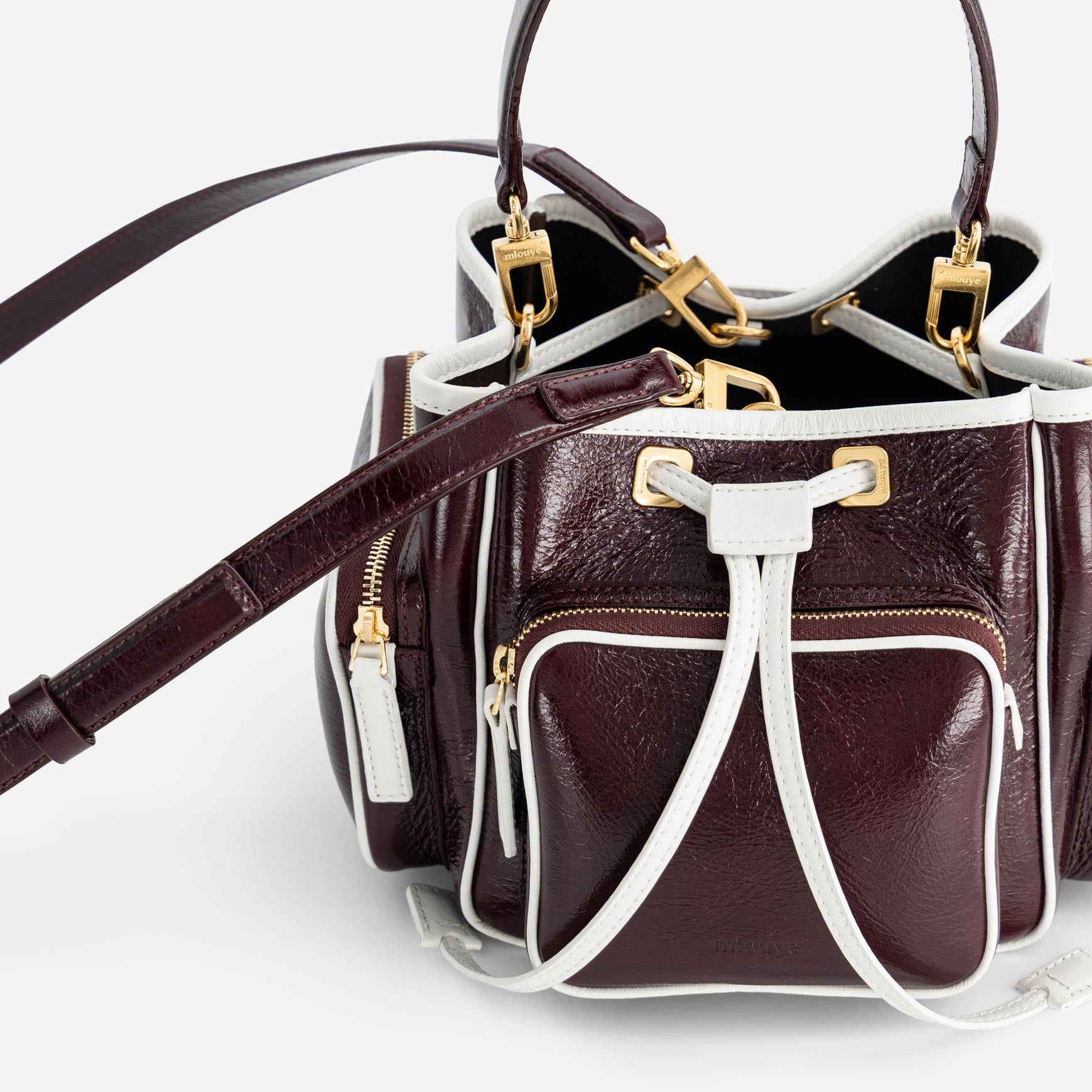 Quad - Crinkled Bordeaux & White