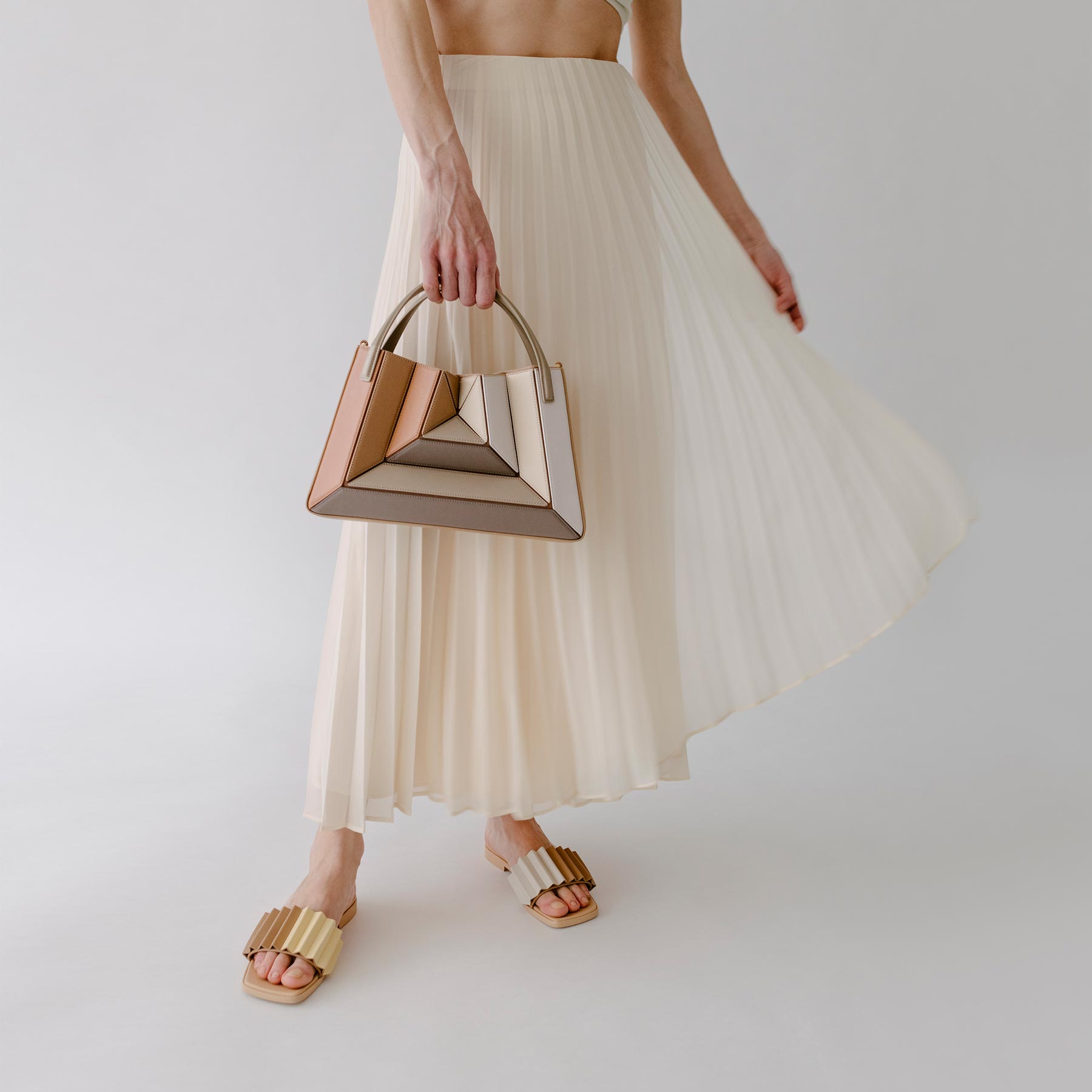 Sera Tote - Suede Gummy