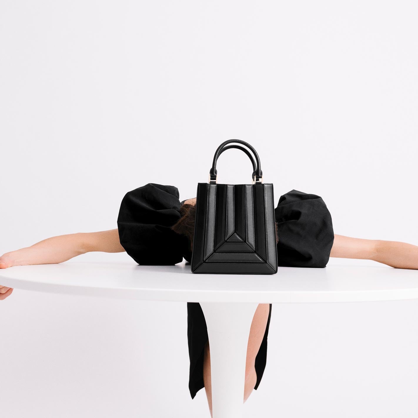 Sera Tall Tote Mini - Black