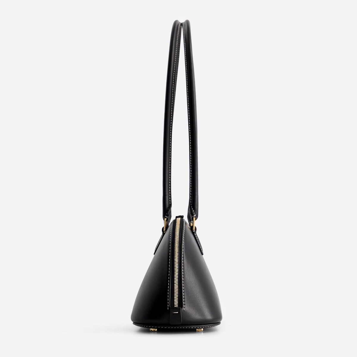 12 Canoe leather bag in Black