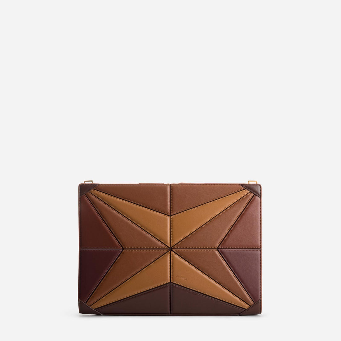 Atlas Clutch in Praline