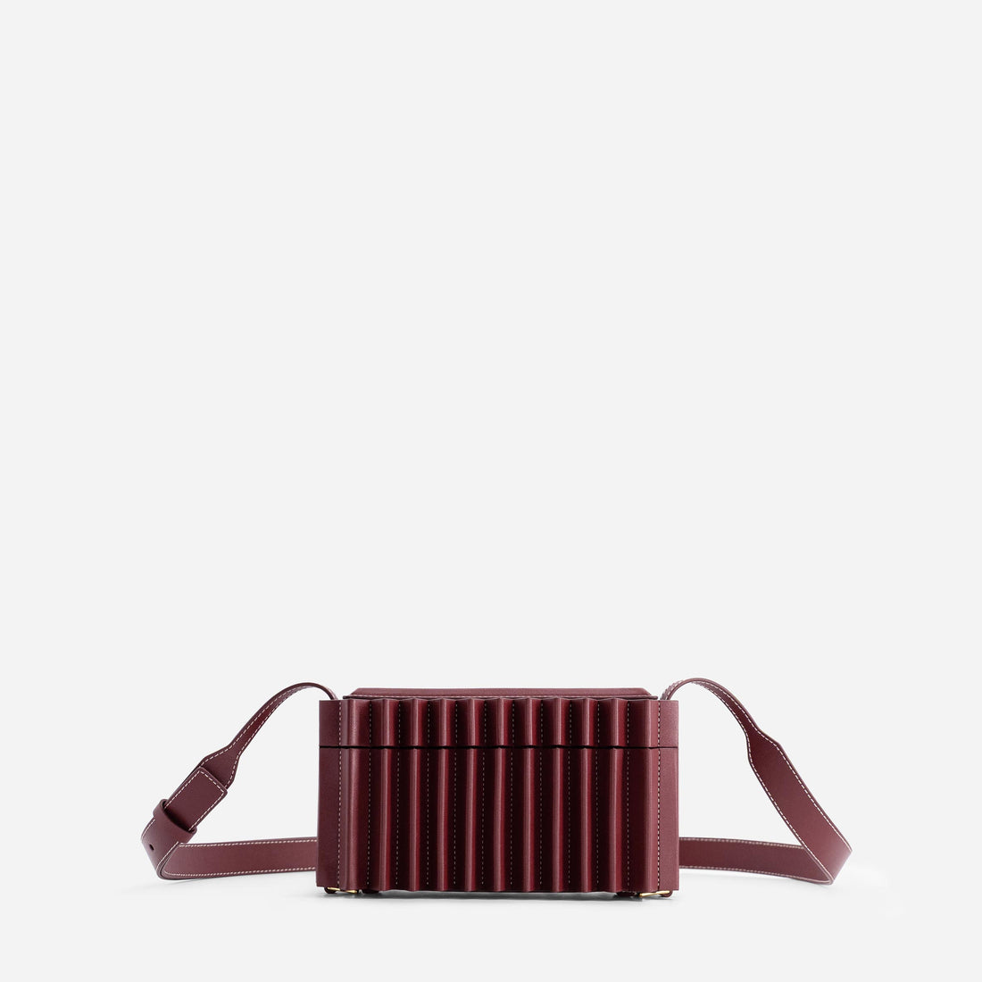 Block leather bag in Bordeaux