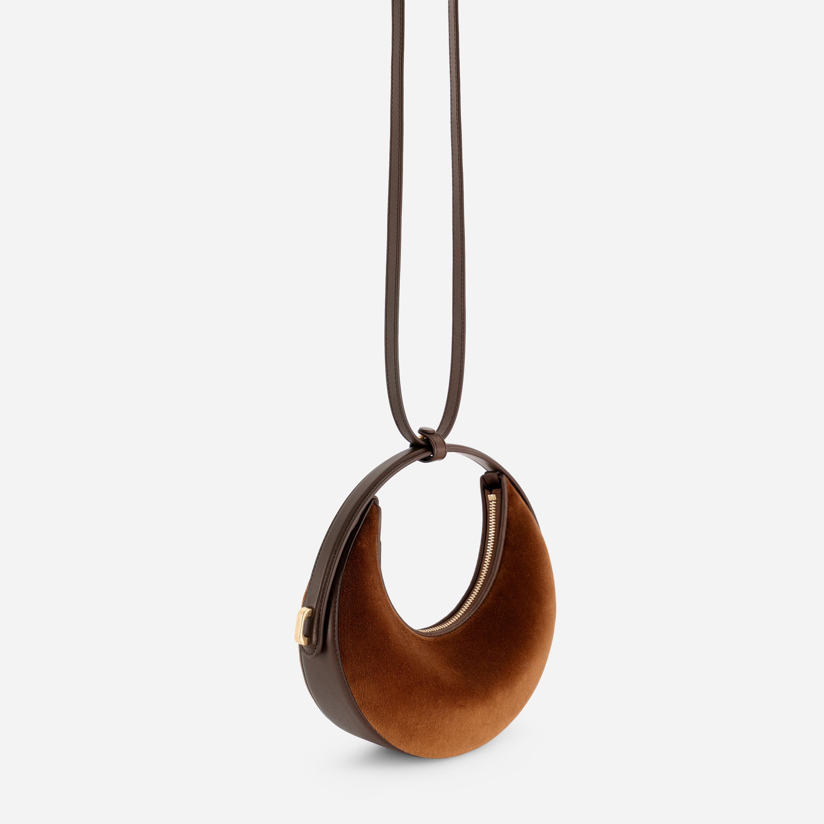 Luna 20 - Velvet Caramel