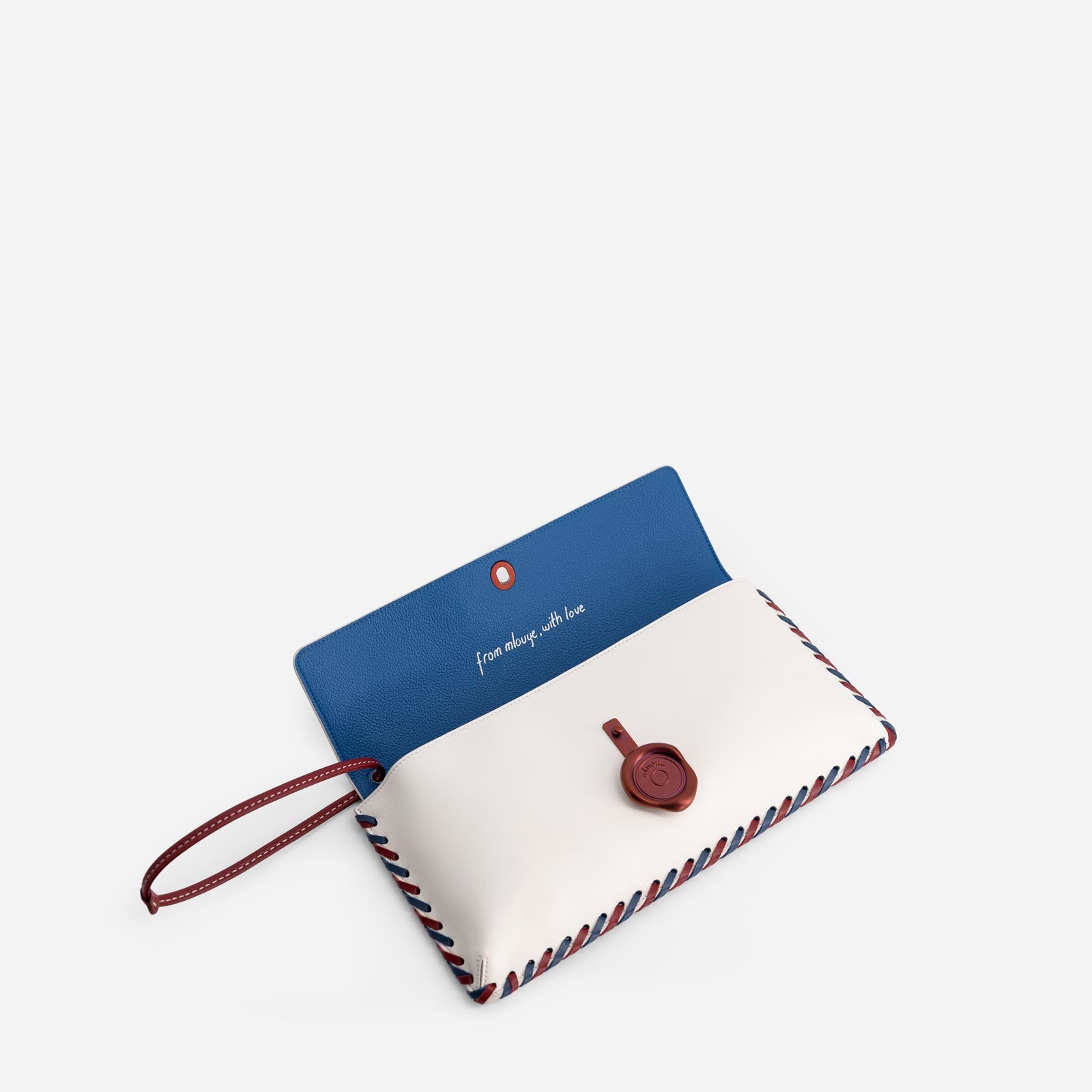Seal Clutch - Off White