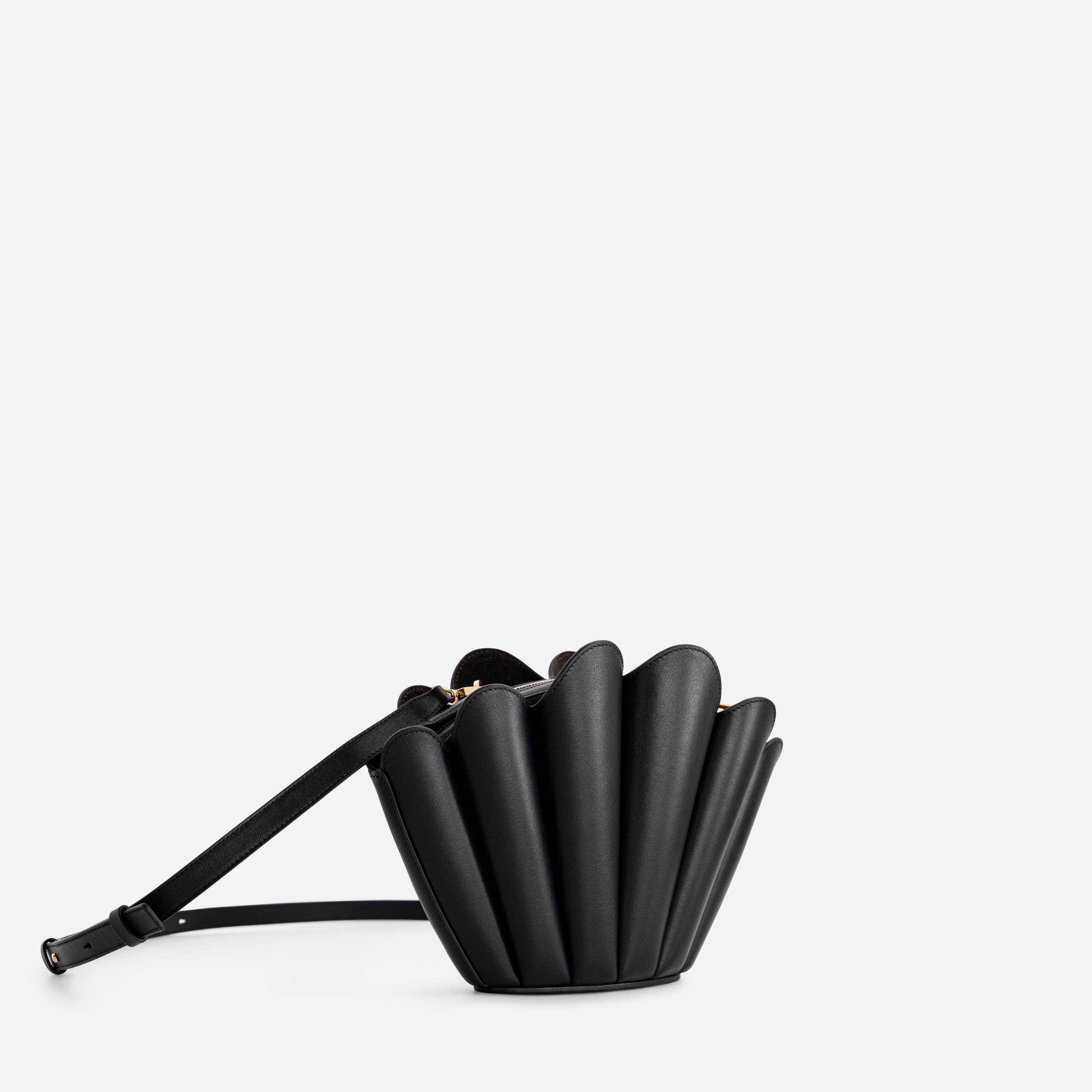 Seashell Crossbody - Black