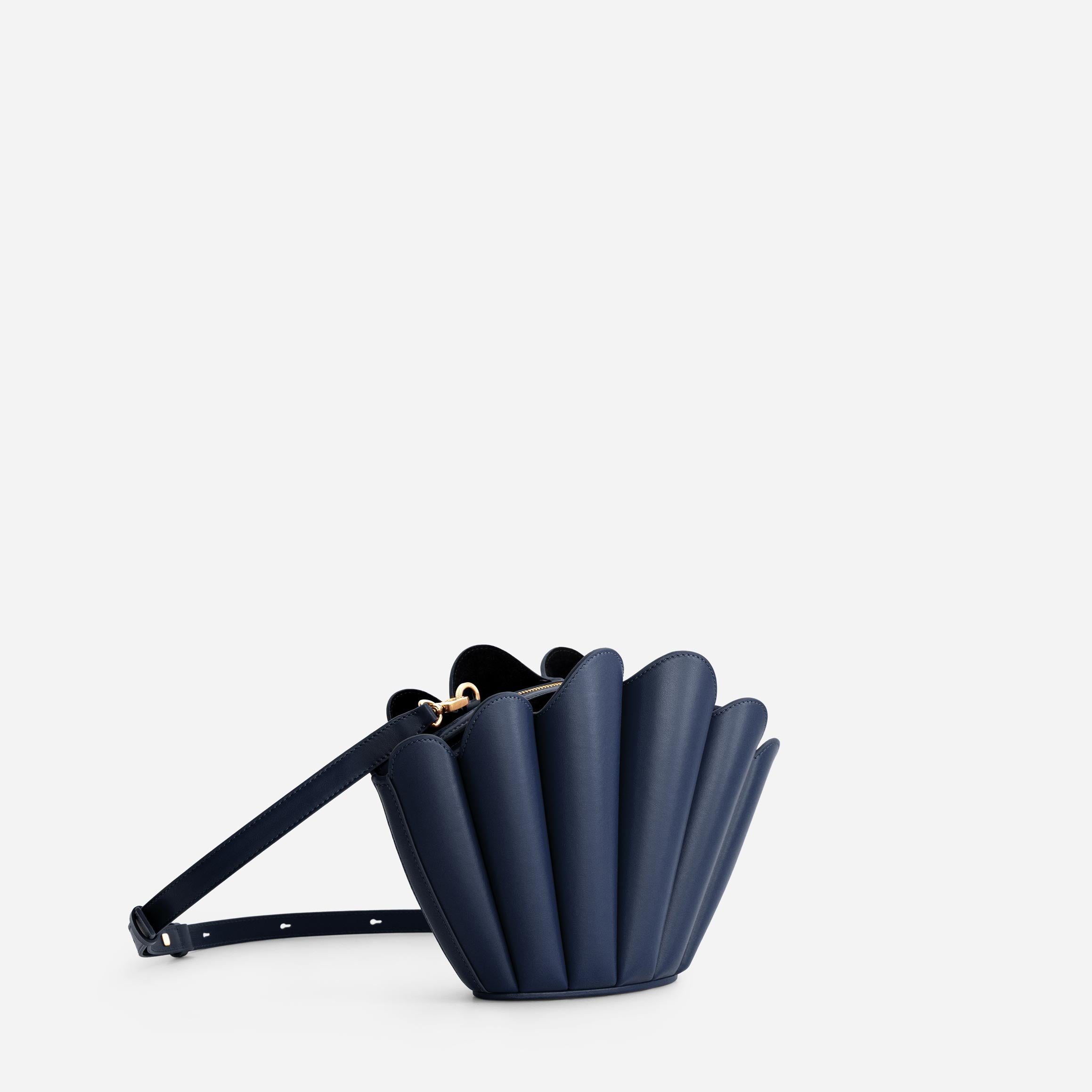 Seashell Crossbody - Navy