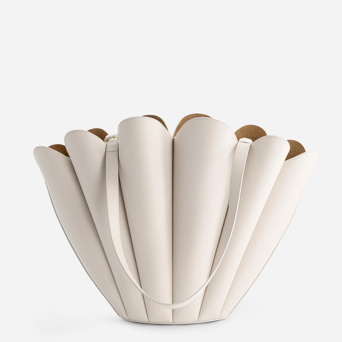 Seashell Tote in Dove