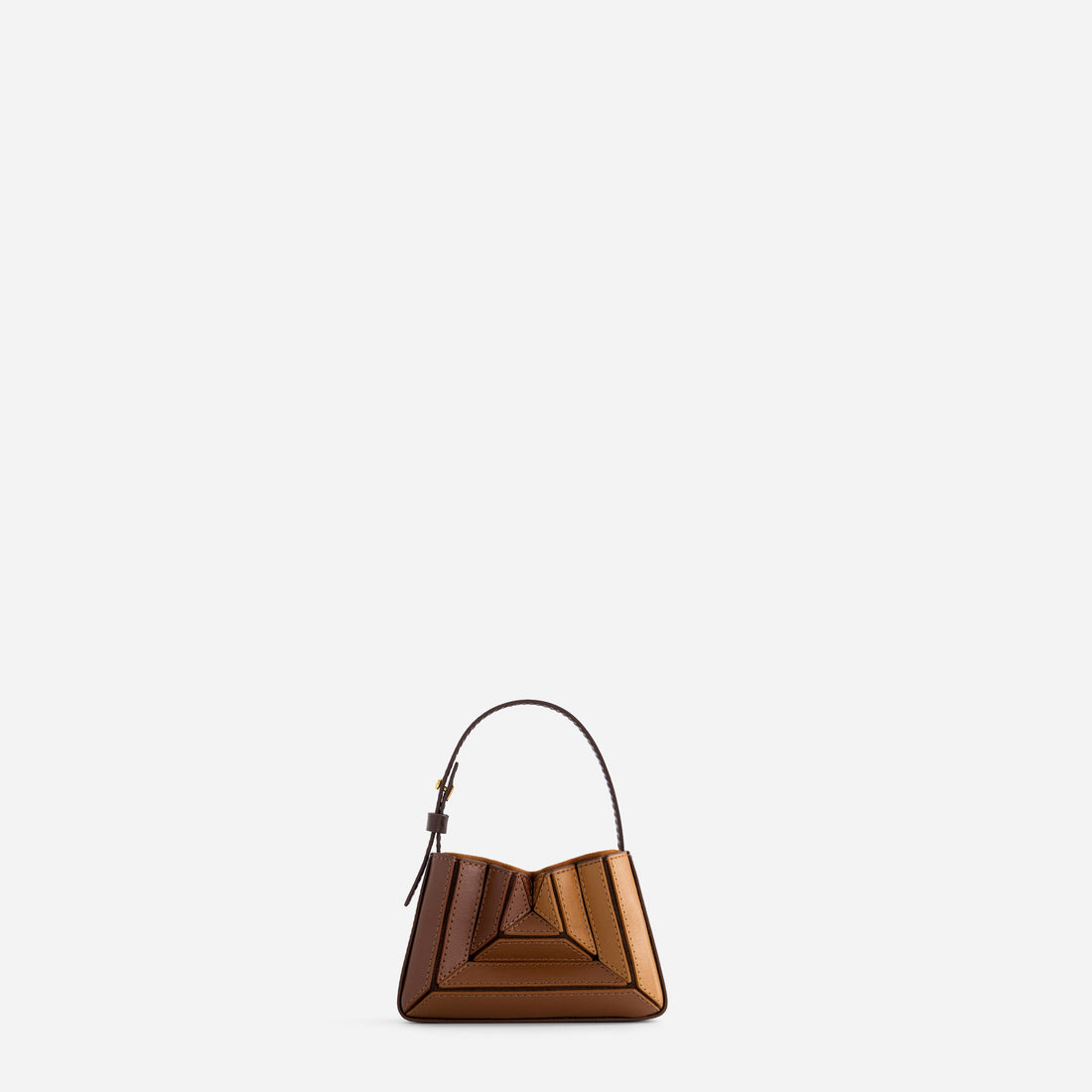 Sera Charm in Praline