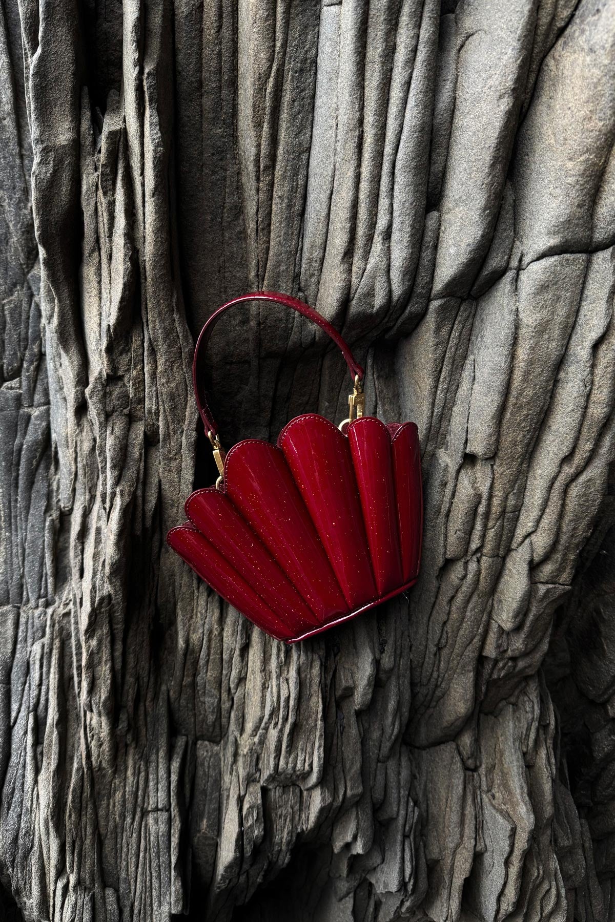 Micro Seashell - Patent Bordeaux
