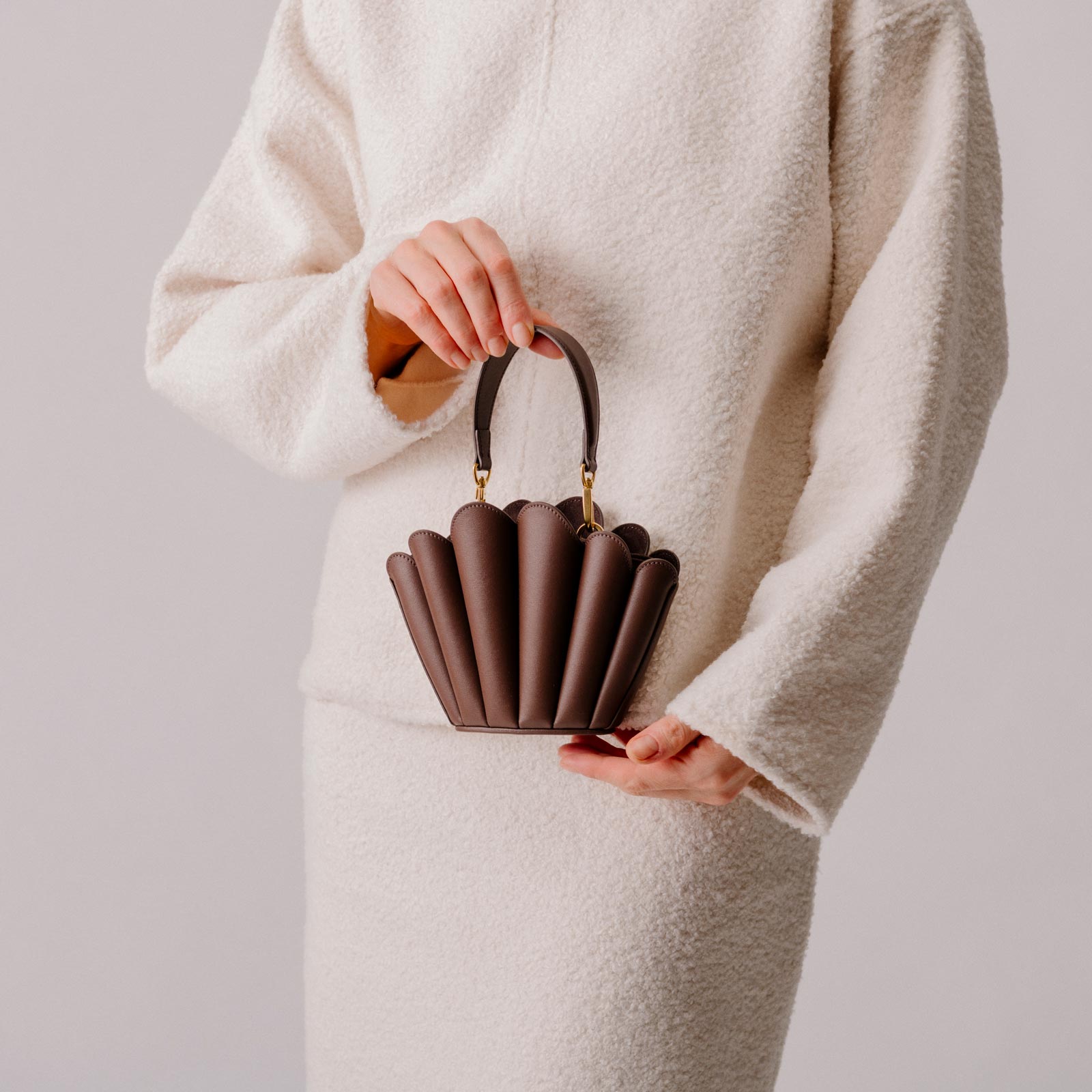 Micro Seashell - Espresso